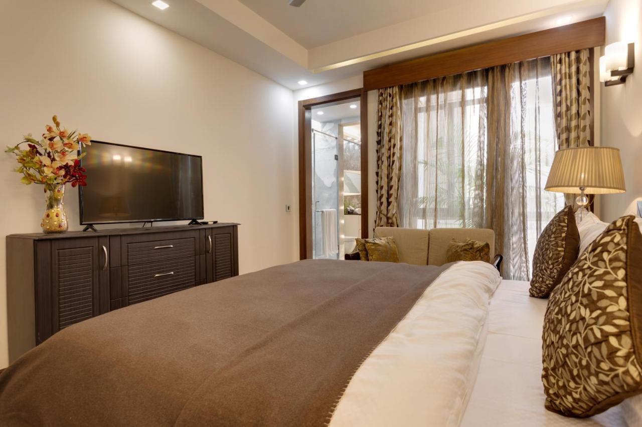 Apartment Ishatvam-4 Bhk Private Serviced With Terrace, Anand Niketan, South Delhi *