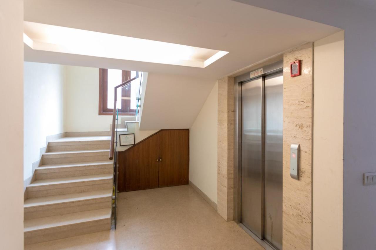 Ishatvam-4 Bhk Private Serviced With Terrace, Anand Niketan, South Delhi Apartment
